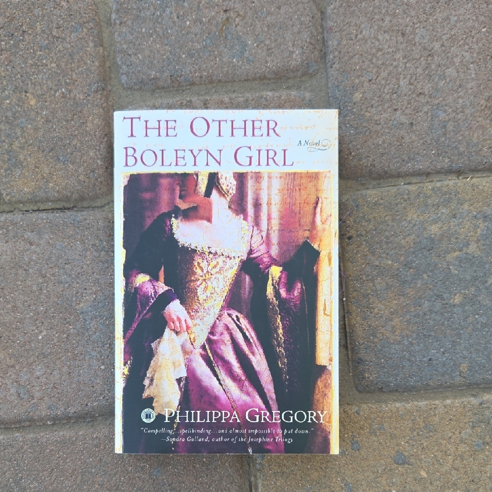 The Other Boleyn Girl by Philippa Gregory - Purple Cover Novel